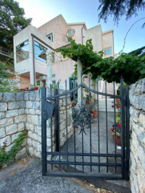 Katarina Apartments